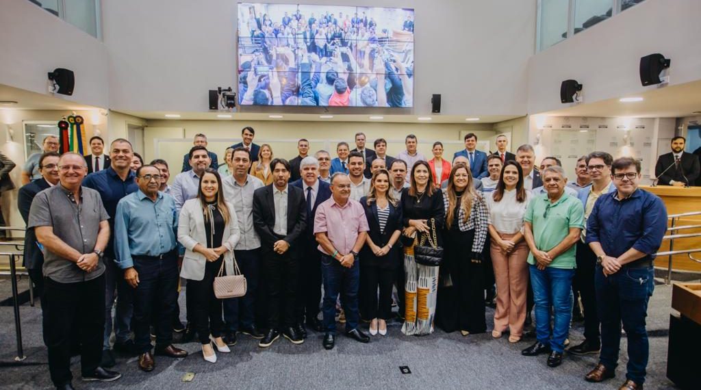Assembleia recebe prefeitos e debate queda de repasses no FPM em sessão especial