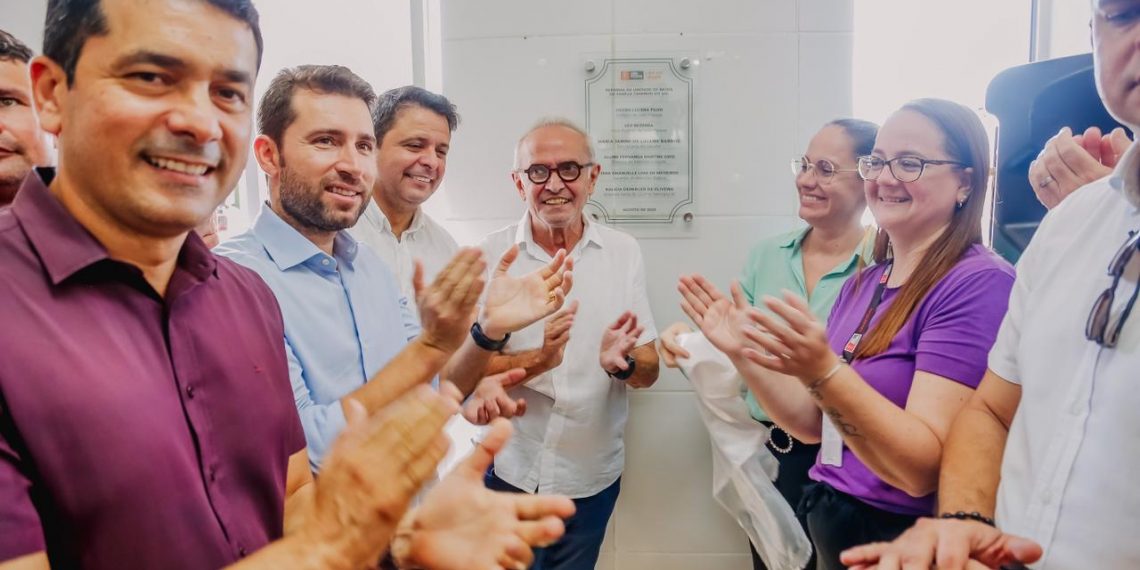 Cícero Lucena entrega a USF Caminhos do Sol, o 41º equipamento de Saúde reestruturado pela Prefeitura