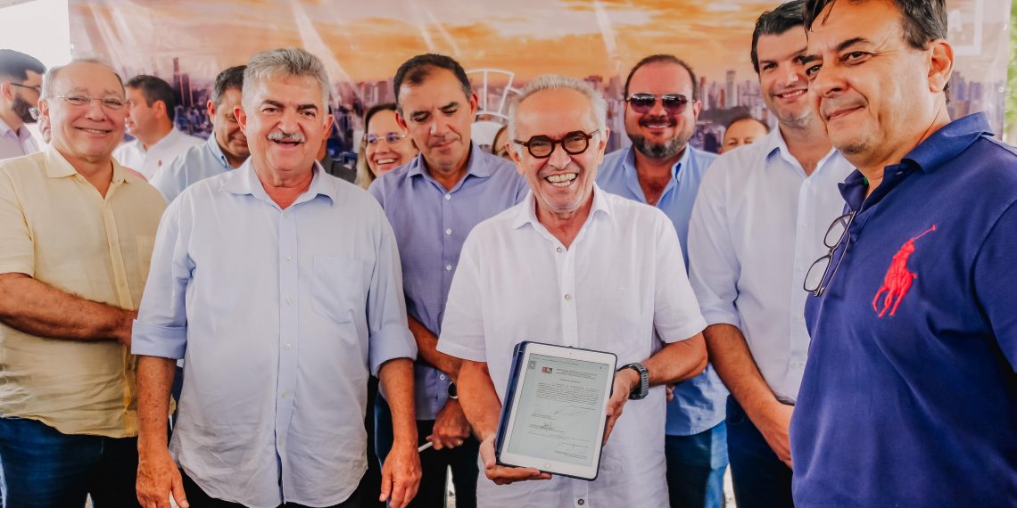 Cícero Lucena autoriza a construção de uma USF e a pavimentação de 26 ruas no bairro de Gramame