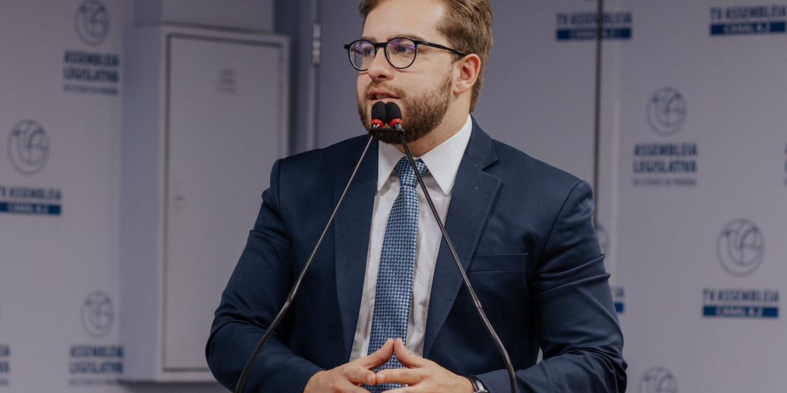 Secretário Legislativo da ALPB morre em acidente com moto aquática, no Litoral da Paraíba