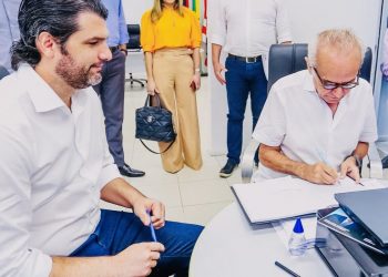 Leo Bezerra assume interinamente a prefeitura de João Pessoa