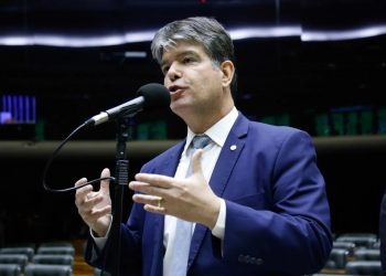 A Grande Família: irmão de Ruy Carneiro já recebeu R$ 70 mil de cargo público que “ganhou” neste ano