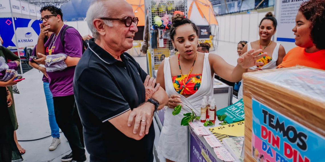 Cícero Lucena compartilha experiências da gestão municipal em painel sobre políticas públicas