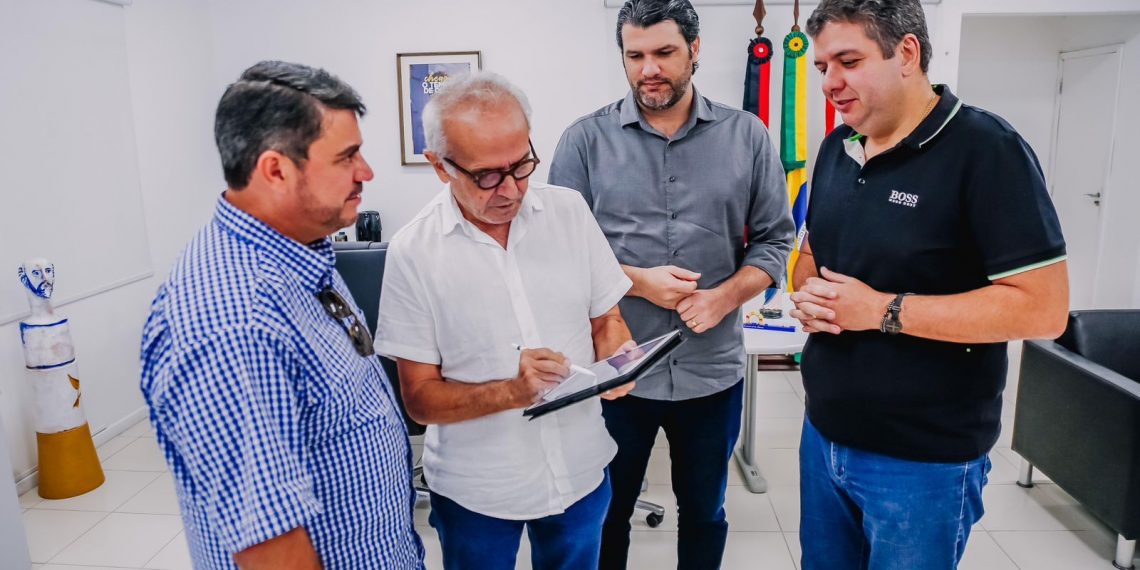 Cícero anuncia órgão dedicado à busca da igualdade racial. Projeto vai tramitar na Câmara de João Pessoa