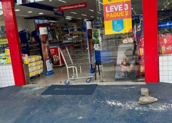 Criminosos arrombam farmácia durante a madrugada, na Epitacio Pessoa