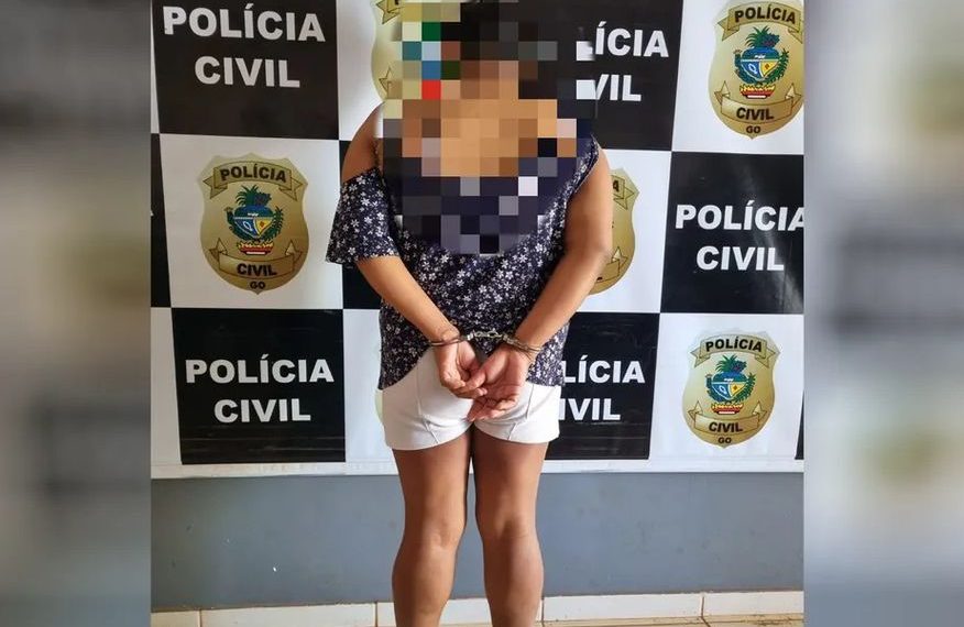 Mulher presa por enviar fotos íntimas da filha de 8 anos negociou imagens dela e da menina em troca de R$ 3 mil, diz polícia
