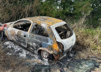 Turista morre afogado ao tentar buscar bola no mar, em João Pessoa