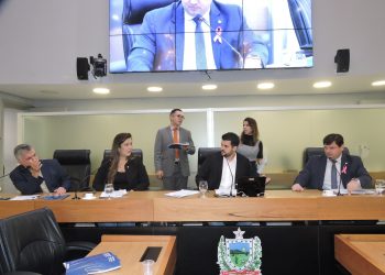CCJ aprova projeto que visa rastreamento precoce do TEA nas escolas