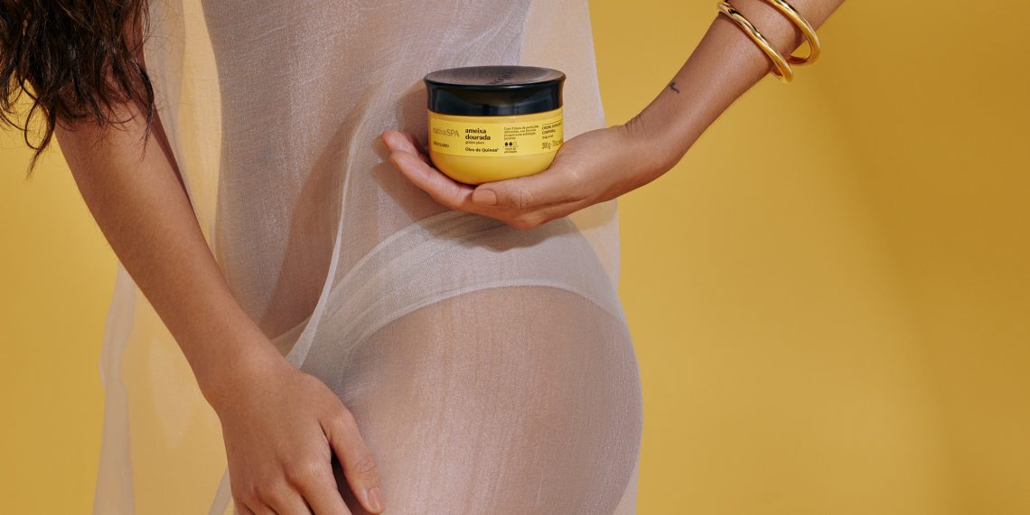Para lançar nova linha Nativa SPA Ameixa Dourada, o Boticário inova e traz formato inédito ao produzir campanha com Vogue