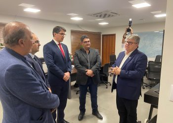 Ministro do TCU debate com João Azevêdo e Cícero Lucena práticas de governança pública