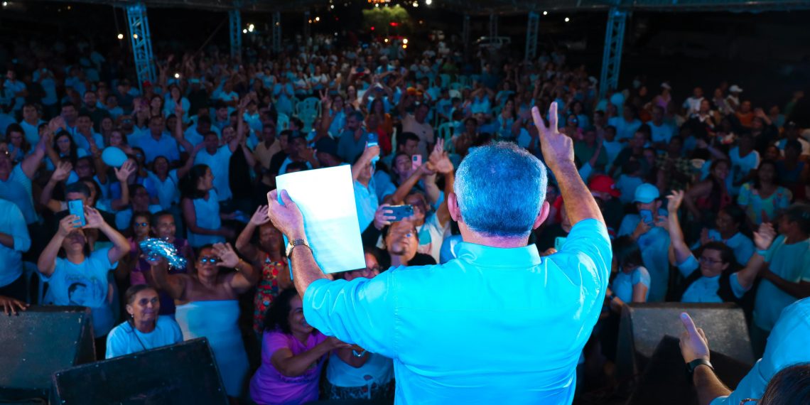 Ba Barros assina ordem de serviço de hospital de Pedras de Fogo que receberá o nome de Manoel Junior