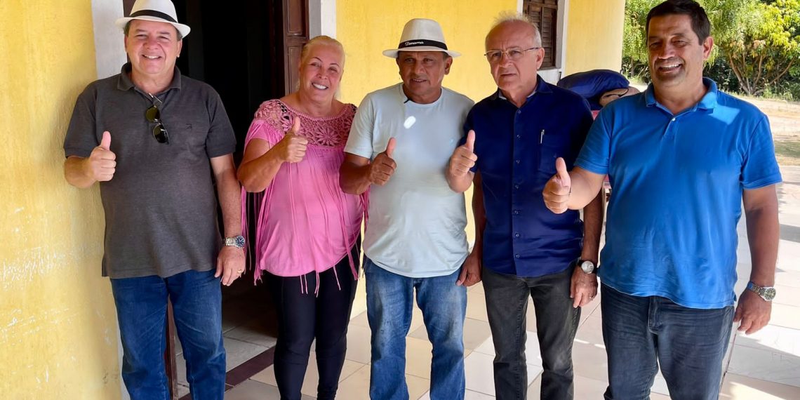 Reunião dá largada na construção de projeto e candidatura de oposição em Conde   