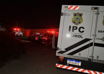 Mulher é morta a tiros dentro de casa, em Bayeux