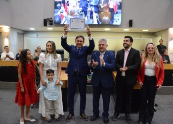 ALPB concede titulo de cidadania paraibana ao secretário de Segurança Jean Nunes