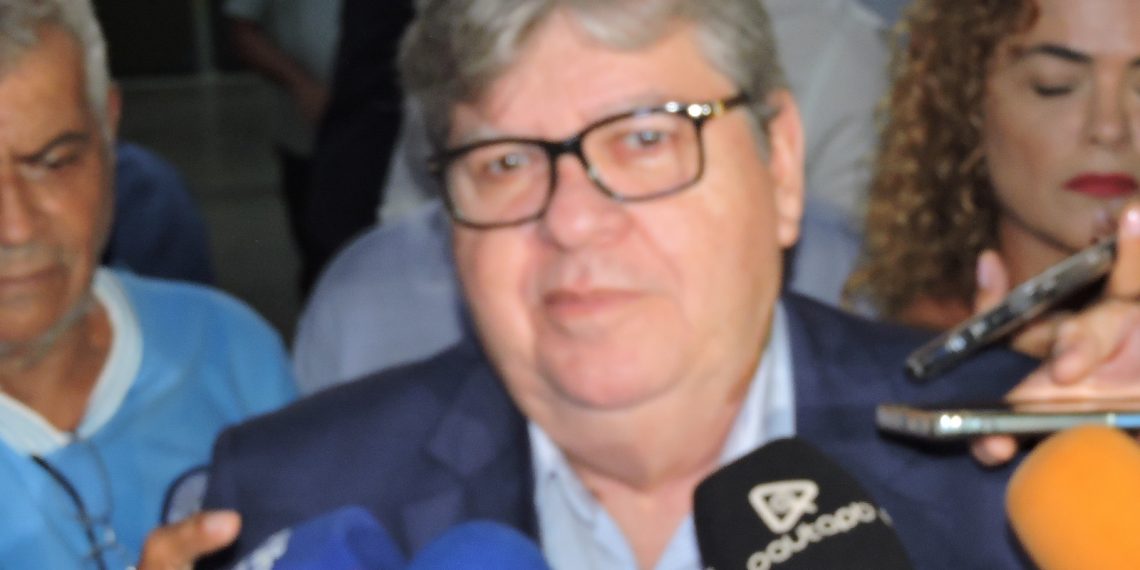 João divulga calendário de pagamento do 13º e salários de novembro e dezembro