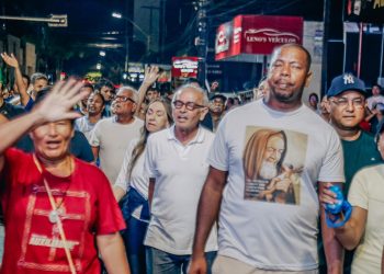 Durante Romaria da Penha, Cícero Lucena diz que evento representa momento de renovação da fé e esperança em dias melhores