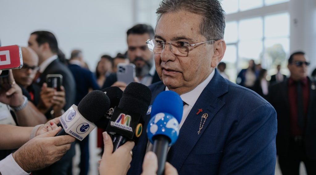 Ataque a tiros deixa homem morto e mulher ferida no Grotão, em João Pessoa