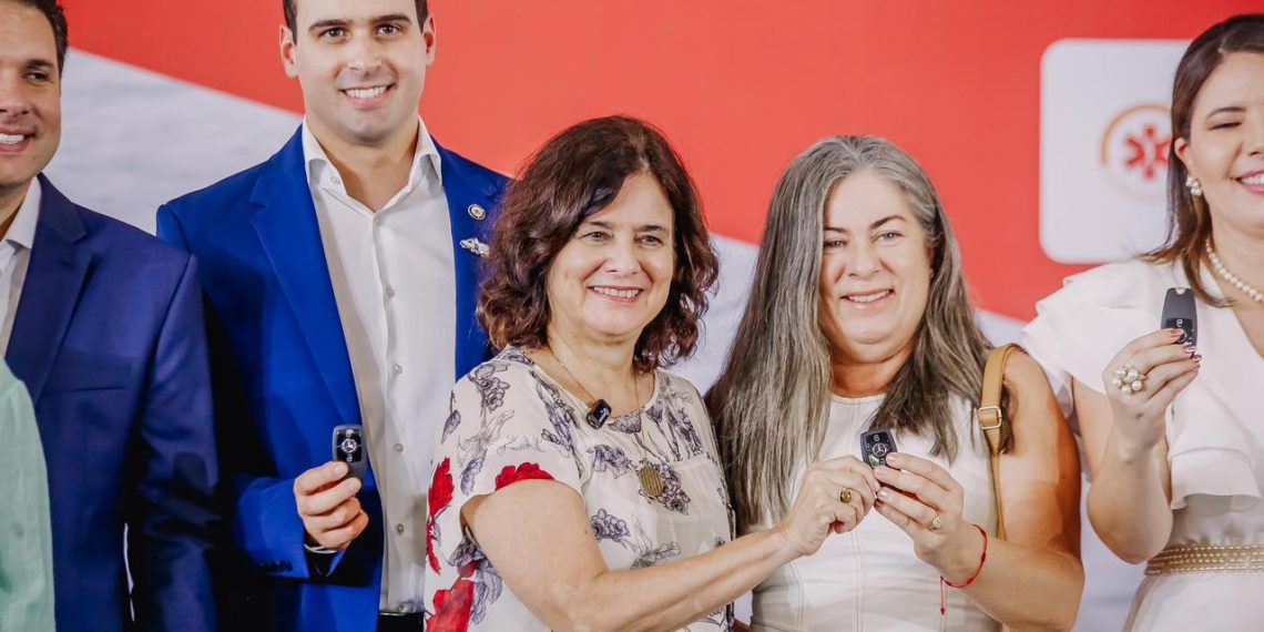 Prefeito agradece aprovação do Governo Federal de projetos através do PAC para a construção de 1.769 residências na Capital