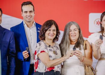 Prefeito agradece aprovação do Governo Federal de projetos através do PAC para a construção de 1.769 residências na Capital