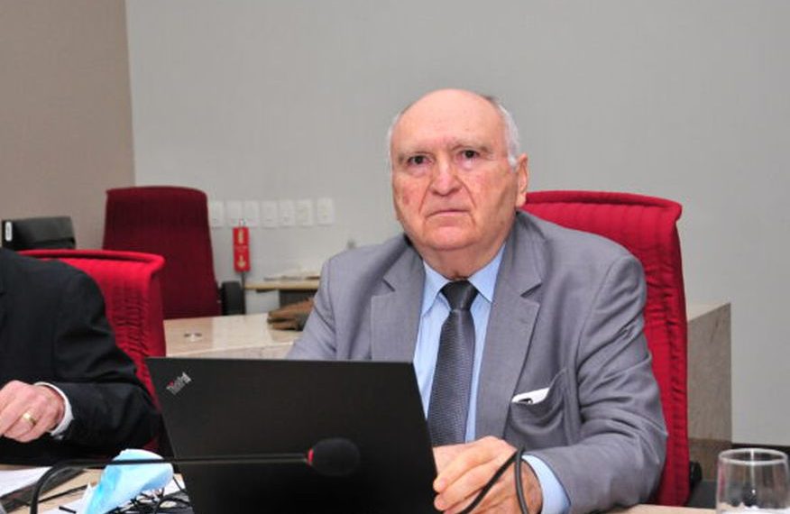Presidente do TCE diz que não há redução de FPM e revela que prefeituras gastaram acima do permitido: “aumentaram as despesas”