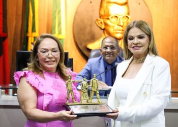 Primeira-dama da Paraíba recebe título de cidadã campinense e reforça compromisso com a Rainha da Borborema