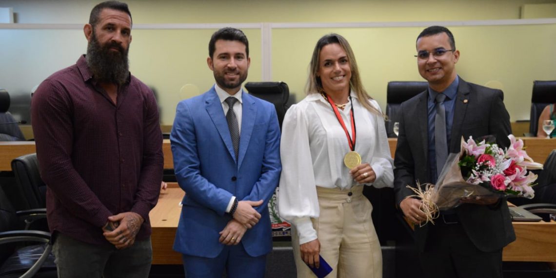 Assembleia concede Comenda de Talento Esportivo à atleta Raquel de Farias Lins
