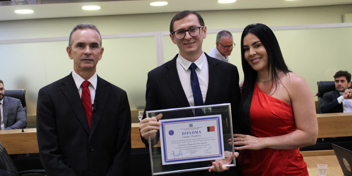 ALPB concede cidadania paraibana ao juiz Francisco Thiago da Silva Rabelo
