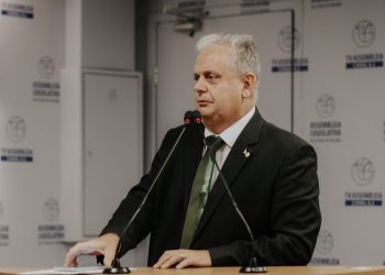 Deputado Bosco Carneiro requer ao DER asfaltamento de rodovia que liga Matinhas a Alagoa Grande