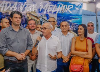 Cícero Lucena entrega praça no bairro do Cristo, a 6ª construída do zero pela gestão municipal