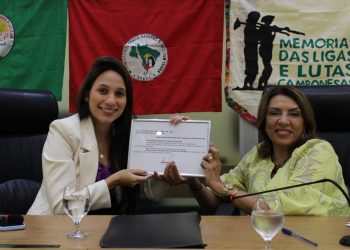 Documentário sobre Elisabeth Teixeira é lançado durante sessão especial na ALPB