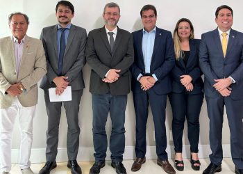 Mersinho debate liberação de recursos para a Saúde de João Pessoa e Cabedelo no Ministério da Saúde