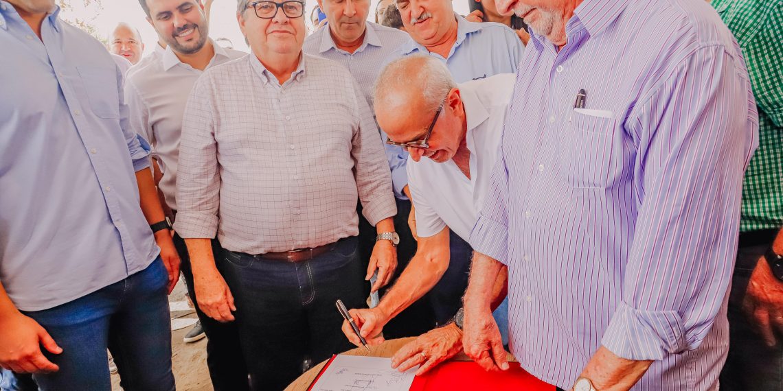 Cícero Lucena destaca que Prefeitura e Governo do Estado enfrentam juntos o desafio da mobilidade urbana na Capital