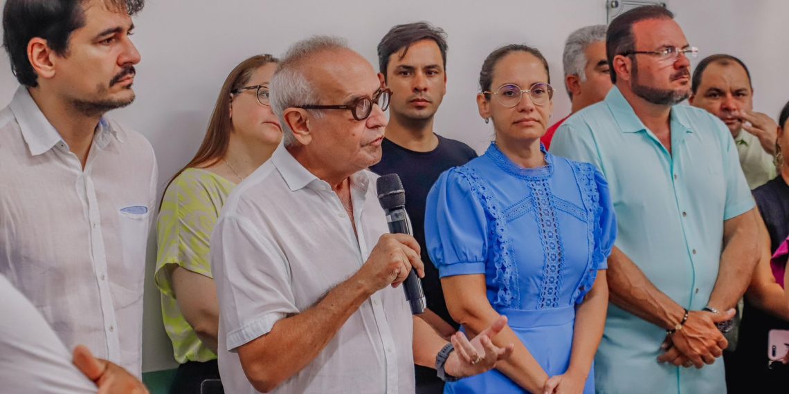 Cícero Lucena entrega 61 próteses para usuários do Centro de Reabilitação da Pessoa com Deficiência