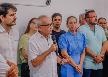 Cícero Lucena entrega 61 próteses para usuários do Centro de Reabilitação da Pessoa com Deficiência