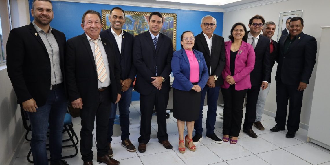 Ba Barros agradece a bancada da situação por emendas para a saúde de Pedras de Fogo