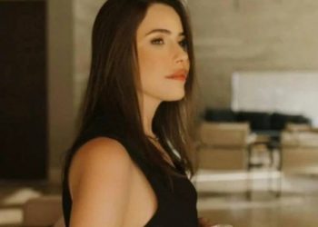 Mulher acusada de matar ex-sogro e a mãe dele é flagrada indo à academia fingindo mal-estar para ex