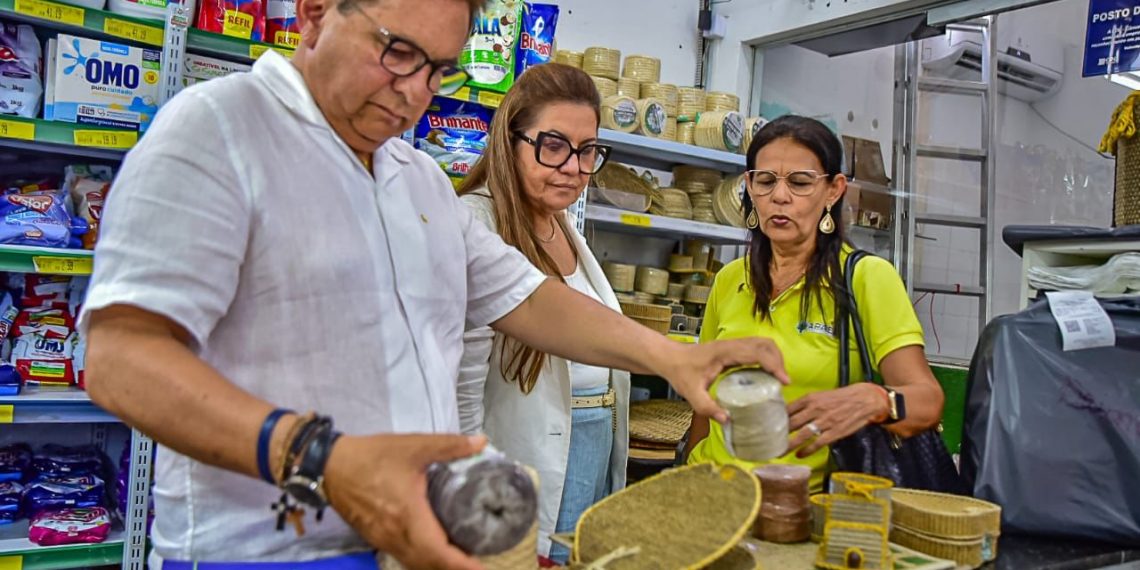 Adriano Galdino conhece cadeia de produção do Sisal na Bahia