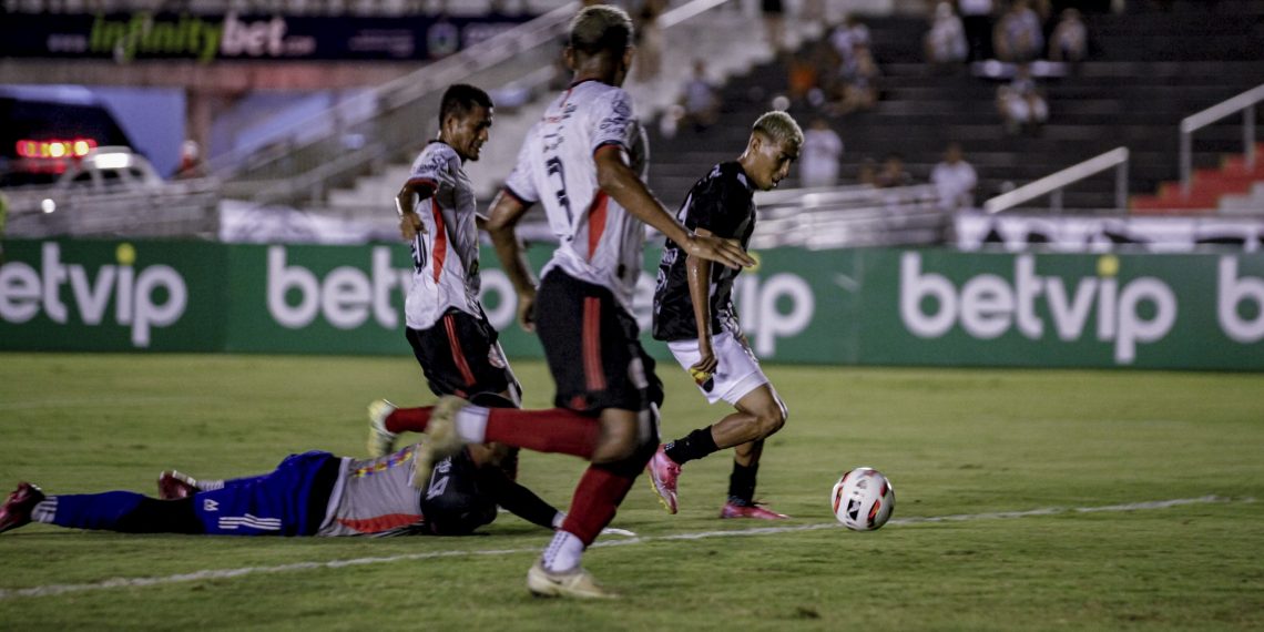 Botafogo-PB goleia São Paulo Crystal em estreia no Campeonato Paraibano 2024