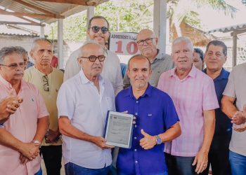 Cícero Lucena autoriza pavimentação de quatro ruas no Varjão, que terá 100% de suas vias calçadas