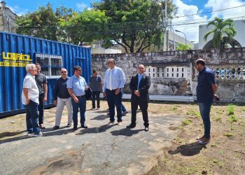 Presidente da CMJP visita obras de construção da nova sede
