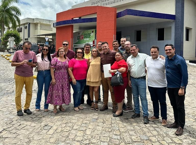 Deputado Raniery Paulino entrega emenda no valor de 200 mil reais para o Hospital Flavio Ribeiro em Santa Rita