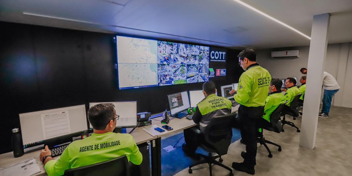 Cícero Lucena entrega novo COTT e destaca integração do sistema de trânsito com forças de segurança