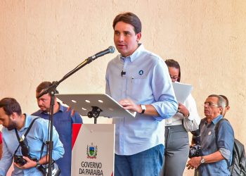 Em Cabedelo, ministro destaca importância do porto e promete “investimentos de mais de 100 milhões” para dragagem e ampliação