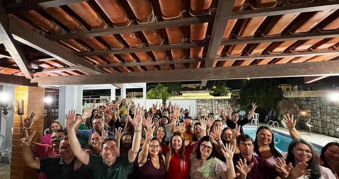 Tacyana Leitão promove diálogo aberto e construtivo em reunião com amigos de Bayeux para elaboração de propostas para o município