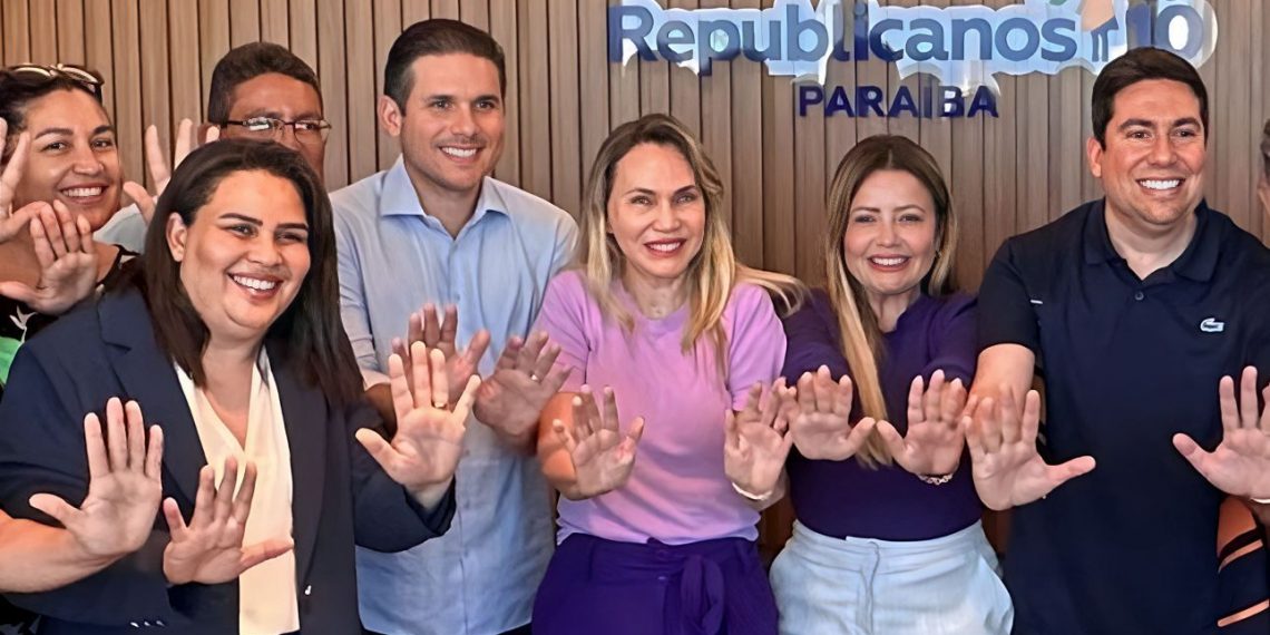 Ao lado de Hugo Motta, Luciene Gomes assume presidência do Republicanos em Bayeux e anuncia apoio de Iara Caetano à pré-candidatura de Tacyana Leitão