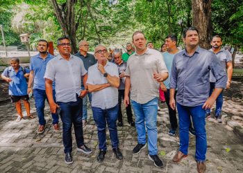 Prefeito dedica dia inteiro de ações voltadas ao meio ambiente, com entrega de equipamentos, plantio de mudas e inspeção de obras