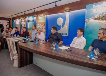 Cícero Lucena celebra novos voos para João Pessoa e afirma que parceria da Prefeitura com Governo do Estado consolida turismo