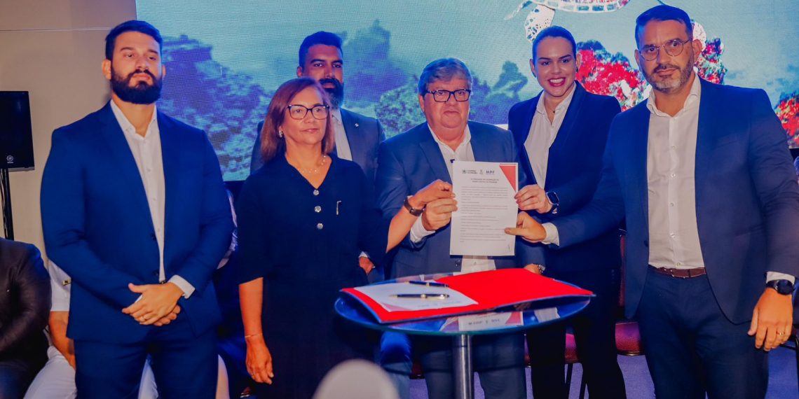 Cícero Lucena celebra o projeto do Governo do Estado para proteger Orla Marítima da Capital e mais oito cidades