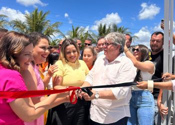 LAÇO FORTE: João Azevêdo prestigia prefeita Luciene, entrega Condomínio Cidade Madura e garante mais de R$ 5 milhões para a Saúde de Bayeux