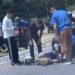 Cabo da PM tem perna esmagada em acidente com carro e caminhão, em João Pessoa